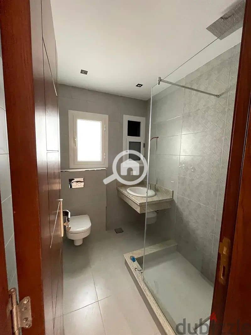 15 3da600b9-c7c3-4df5-adbb-6b2baee9f2fc. jpg