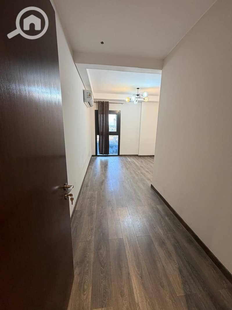 3 572efe5a-6536-4e1a-9894-803a28c2731a. jpeg