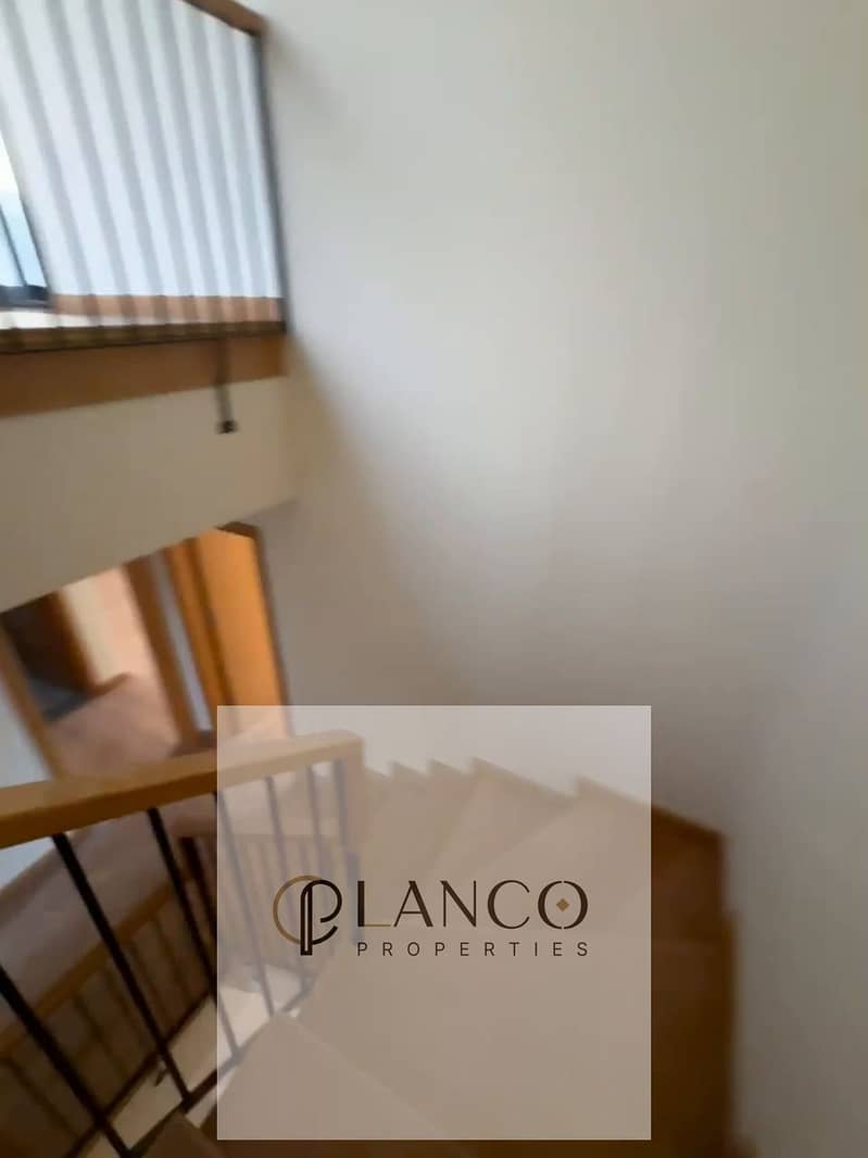 15 WhatsApp Video 2025-12-23 at 2.49. 27 AM_290. jpg