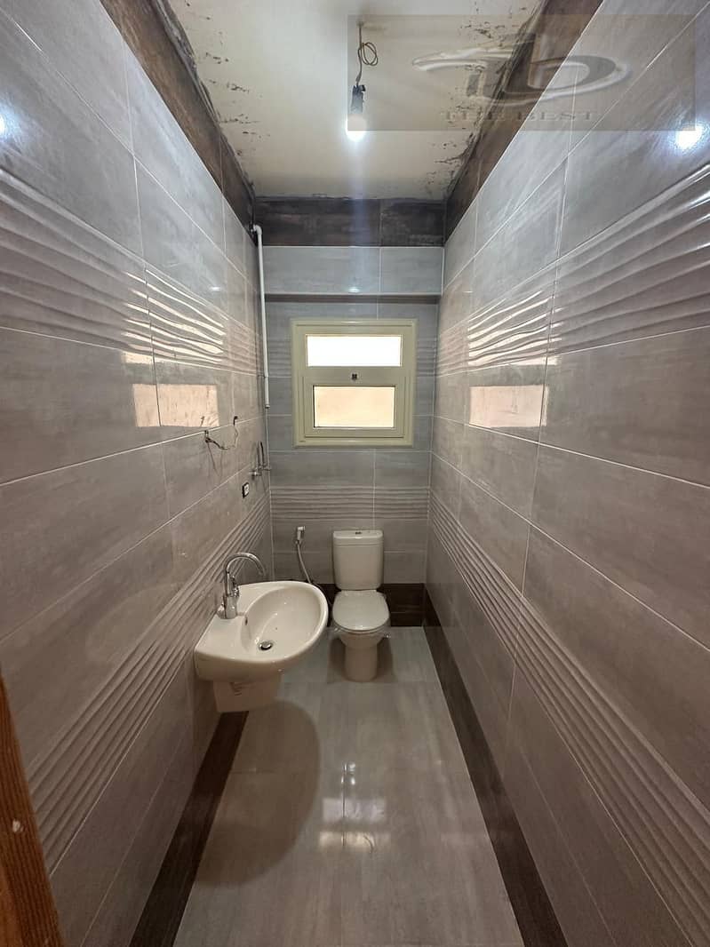 6 WhatsApp Image 2025-12-23 at 1.54. 19 PM. jpeg