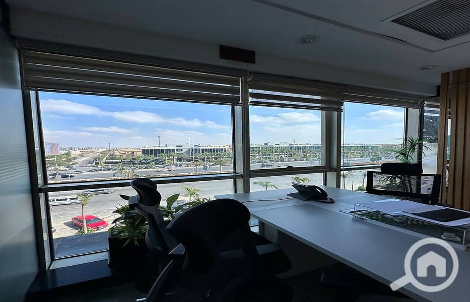 3 WhatsApp Image 2025-11-30 at 17.50. 17 (2). jpeg