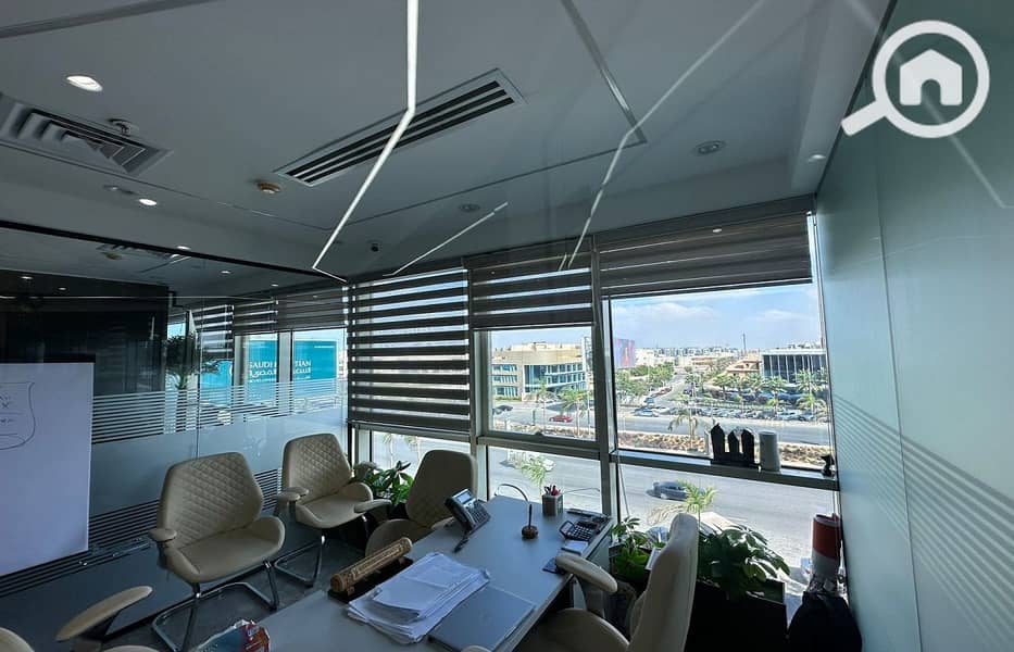 4 WhatsApp Image 2025-11-30 at 17.50. 17 (3). jpeg