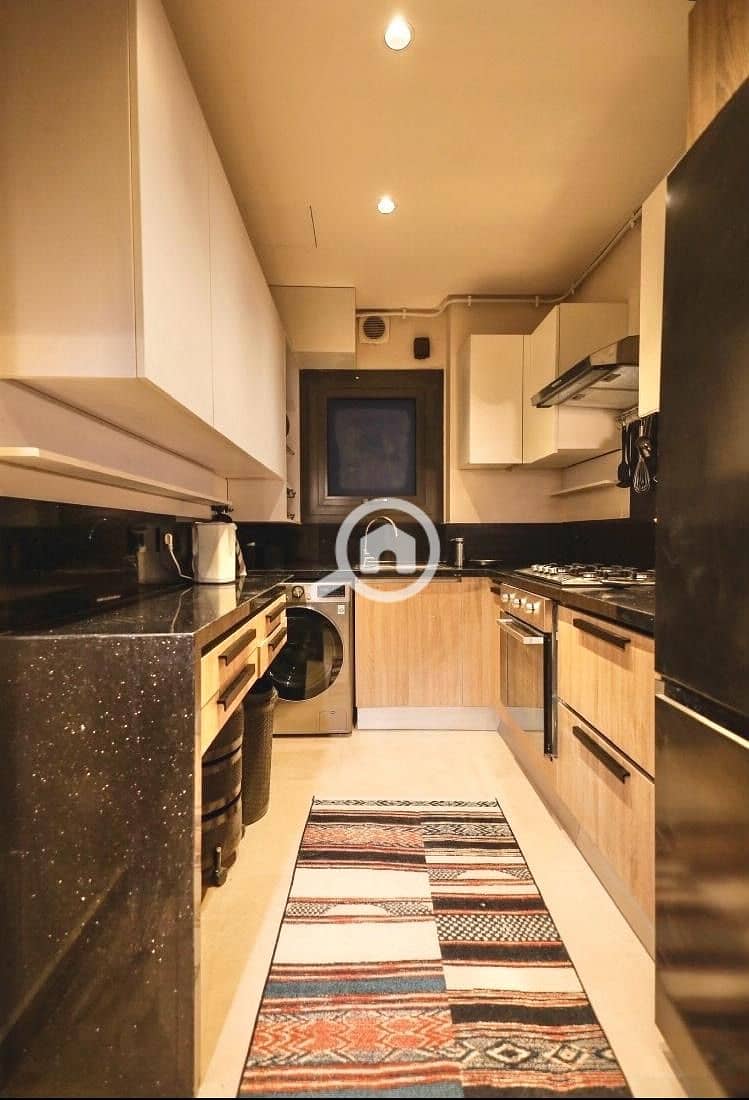 11 d9c1701b-7caf-420d-81b2-7c43c68eec1c. jpeg