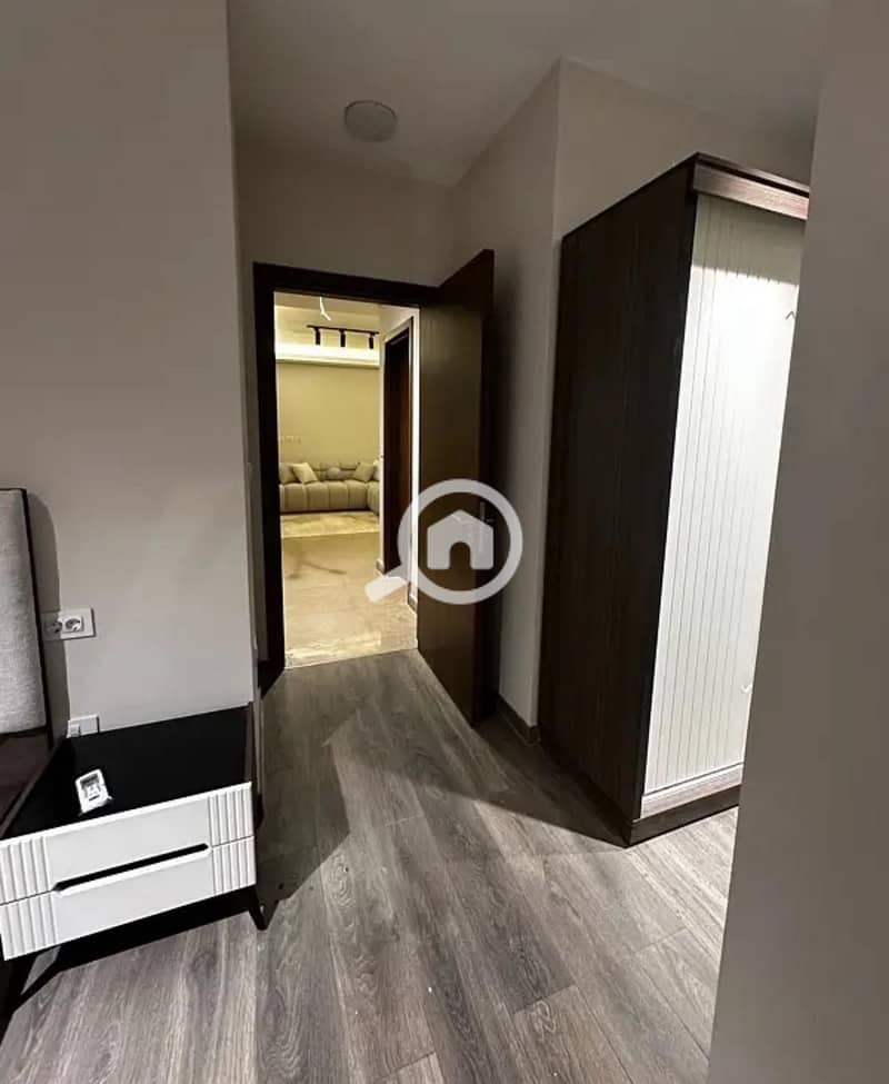 7 e5cf4d95-cf27-4e01-9566-21fc6ebb18b7. jpeg