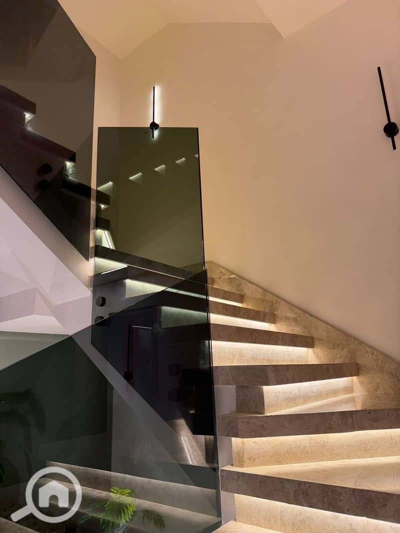 3 c17b8ffd-9515-42a1-b986-77bcd2adbaff. jpeg