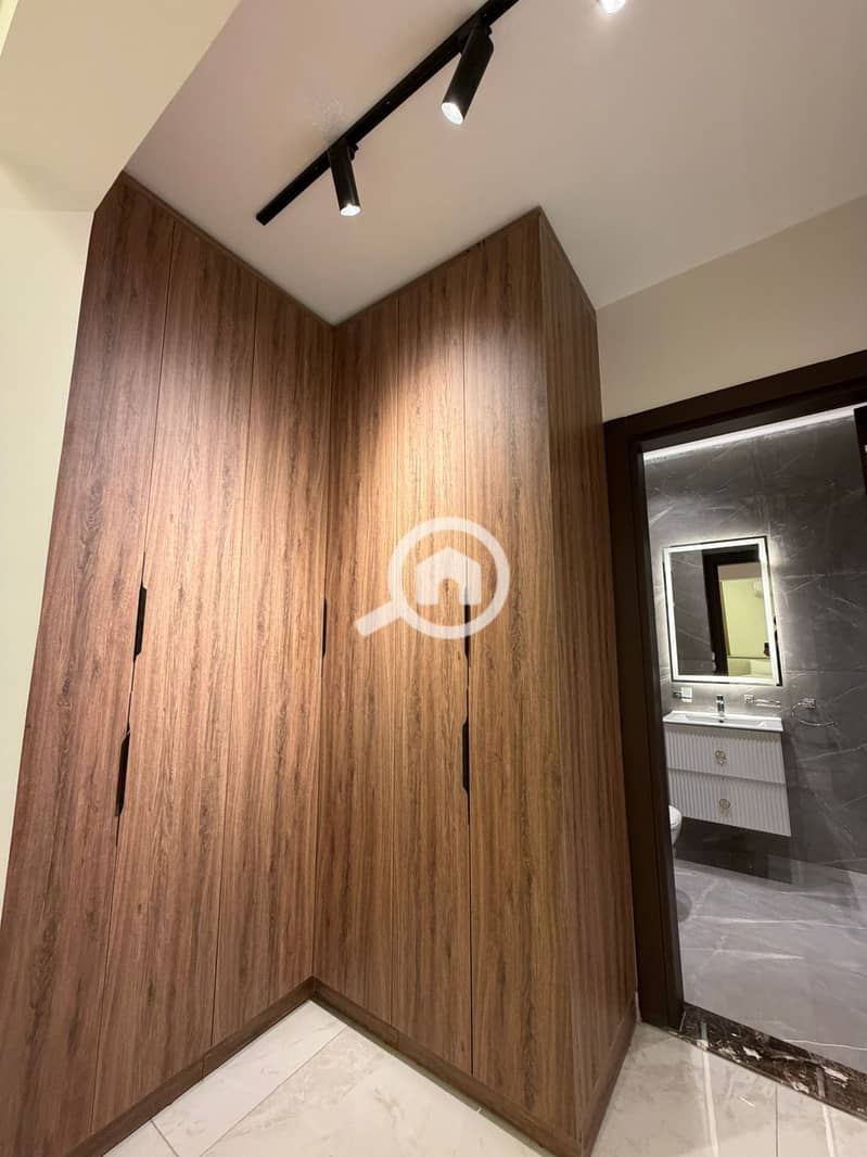 4 94182fbd-2893-4255-9d6e-0a390195916b. jpeg