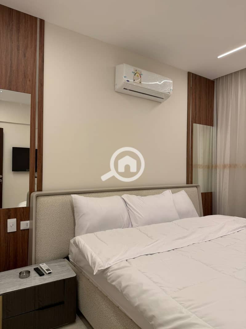 13 cd229517-b5be-4161-b9cd-3ddc2ae8945c. jpeg