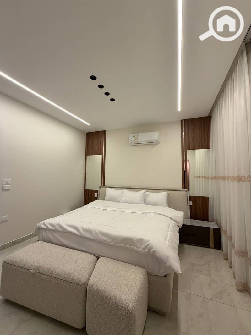 14 e0bd934e-2571-4bdf-a57a-1f8222a20eae. jpeg