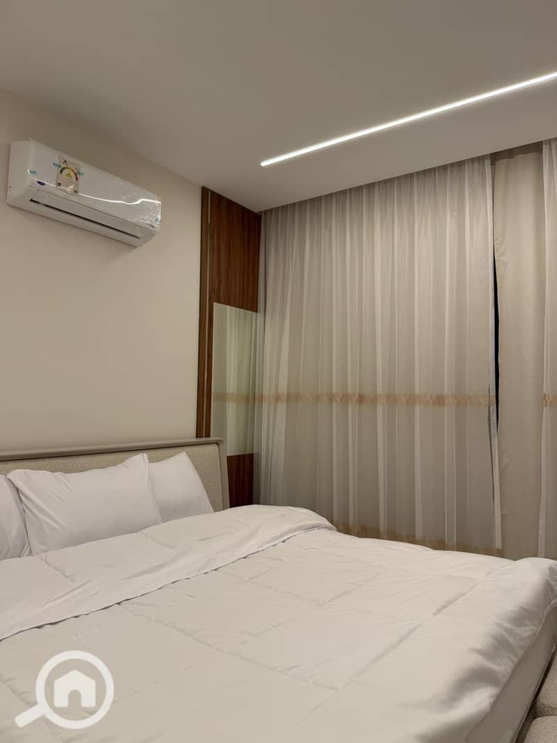 15 6cd975cc-0d2a-4d9a-85f2-534ac77d8b42. jpeg