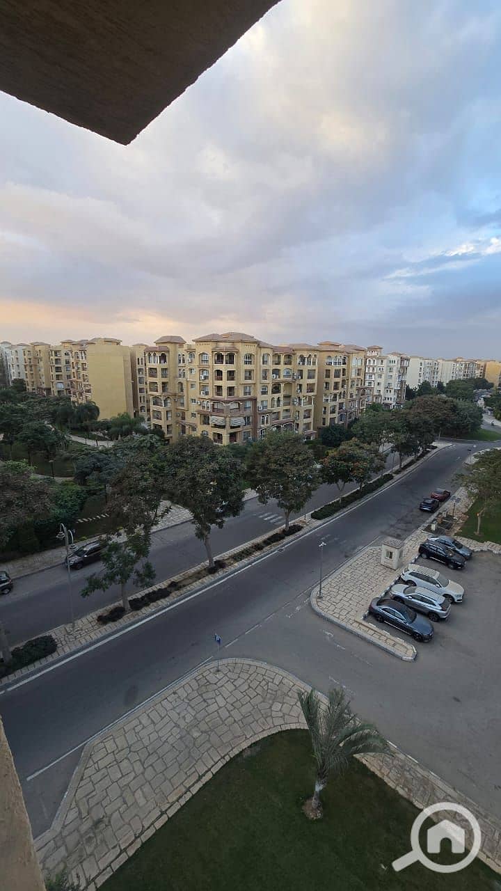 4 8c848708-0612-48ea-b83f-ac696b4fc541. jpg