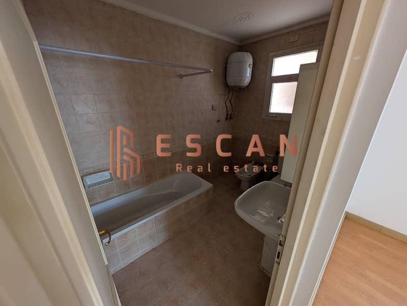 13 c66350de-c767-4ea5-a1ad-114a0eae80aa. jpg