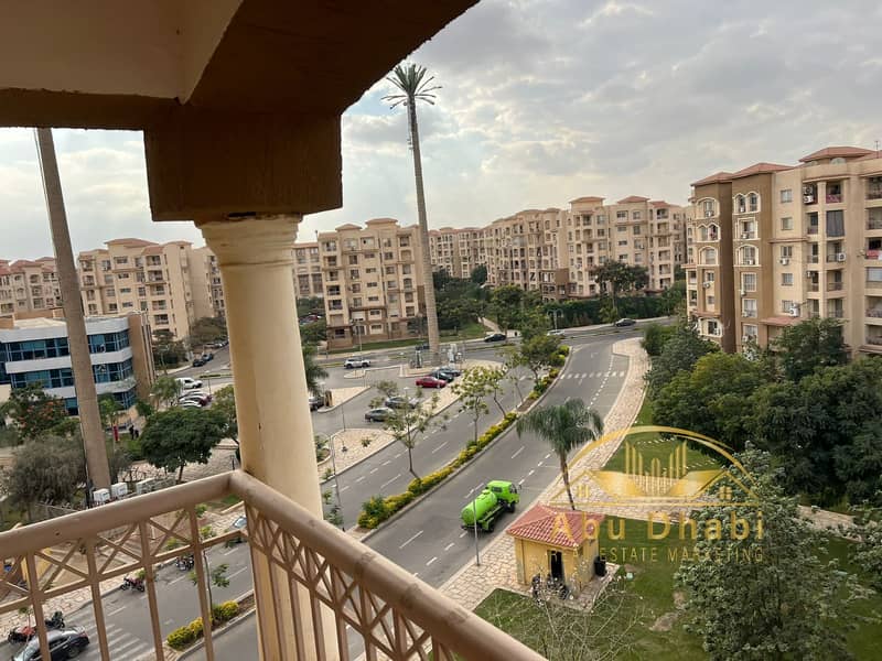 3 fcd300f1-8230-422d-a981-38309ff5e3fe. jpg