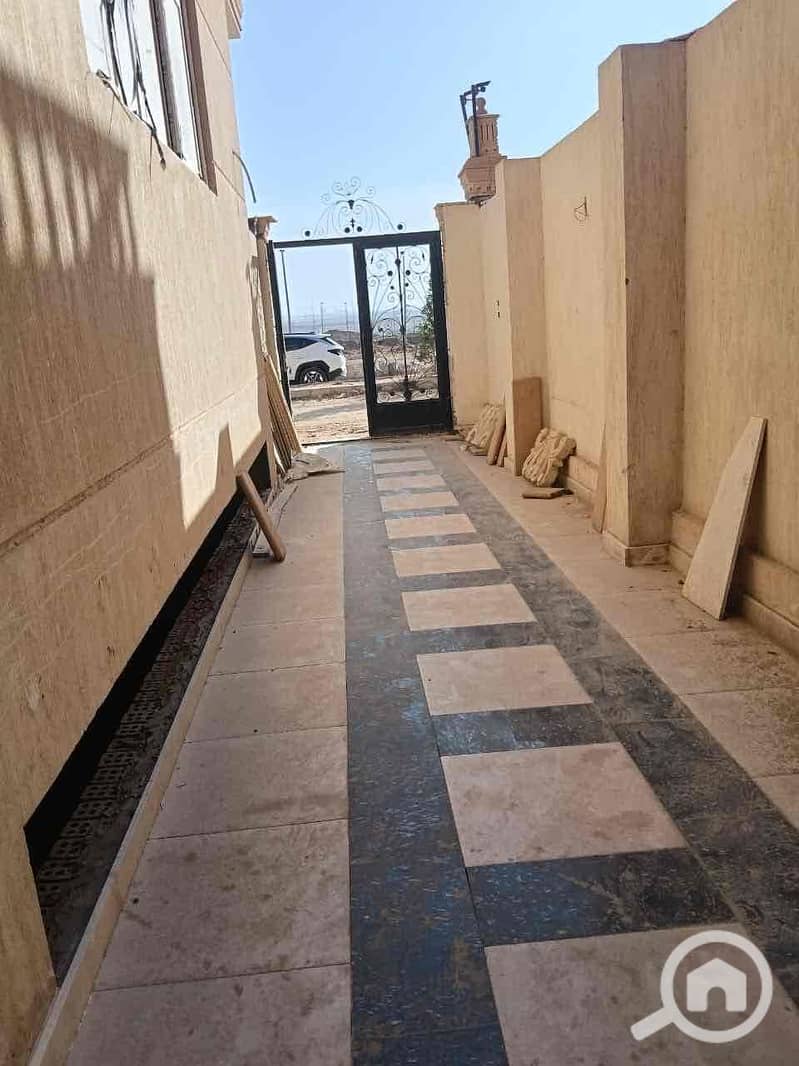 2 38d5841e-6c3e-403b-84ae-6bb645a18506. jpg