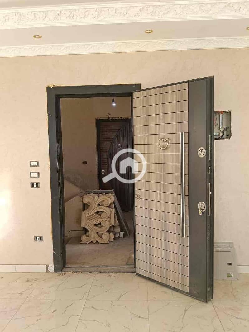 5 379c89f5-cb25-41cc-a092-bd6061075f4b. jpg