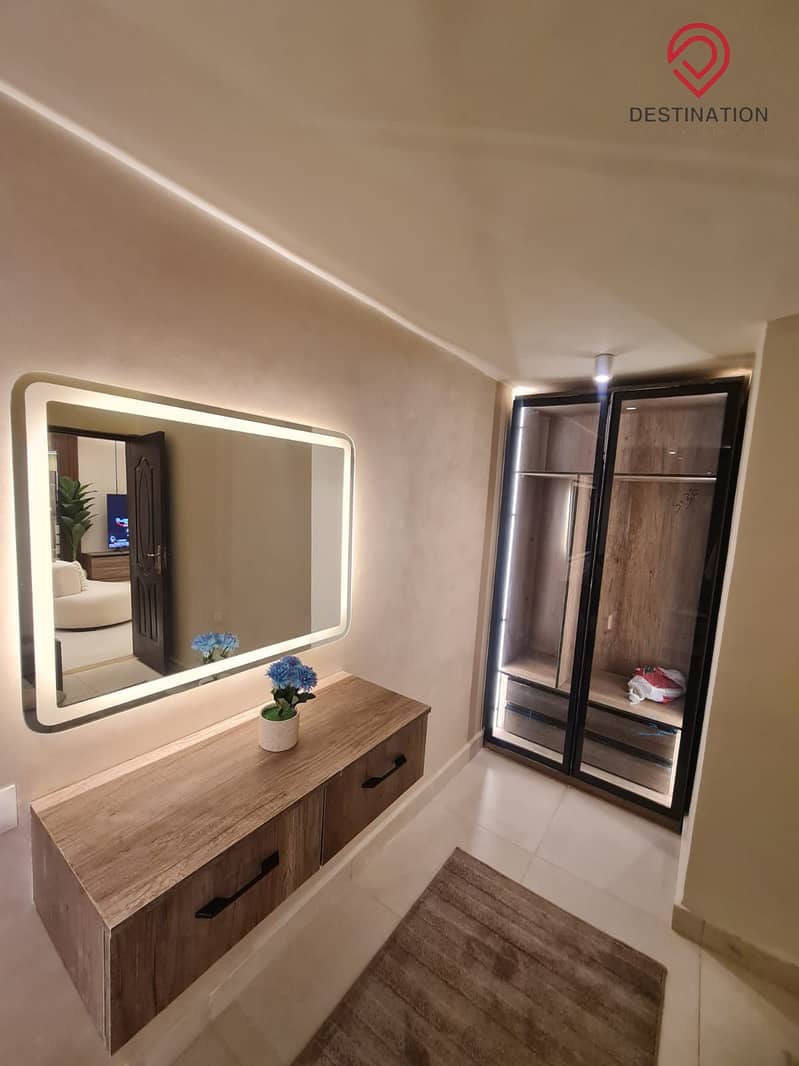 5 67884fd0-8d4f-404c-9fd1-7e17a031b990. jpeg