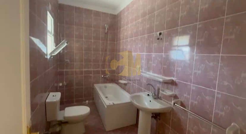 10 bc7833cb-8c61-4399-a708-3f6fb103deb7. jpeg