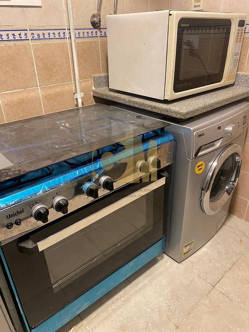 7 9f455ff1-3195-470b-ba1f-be14196bdcc3. jpeg