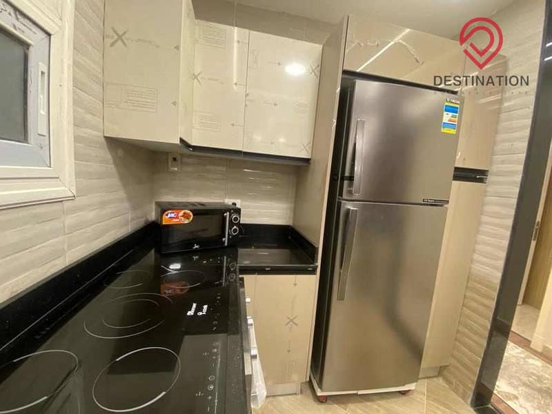 4 eff3e2a2-825f-49d4-9518-f7f49361357a. jpeg