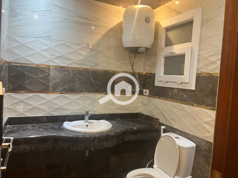 9 7470131e-51df-4490-a9fe-60149bf71d09. jpg