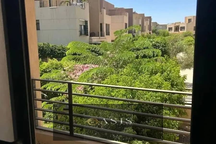 8 8444682-cb21do. jpg