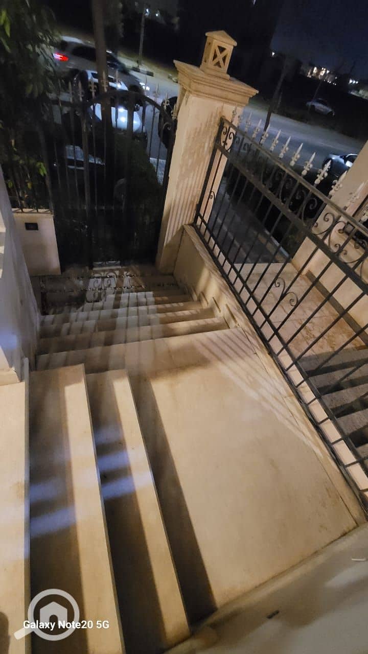 3 6a0dccbe-42d9-49f4-8736-a3d0101713f3. jpg