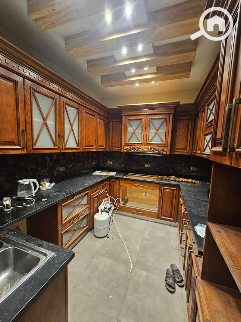 9 c3661639-b384-4609-b5c8-f2494b46af62. jpg