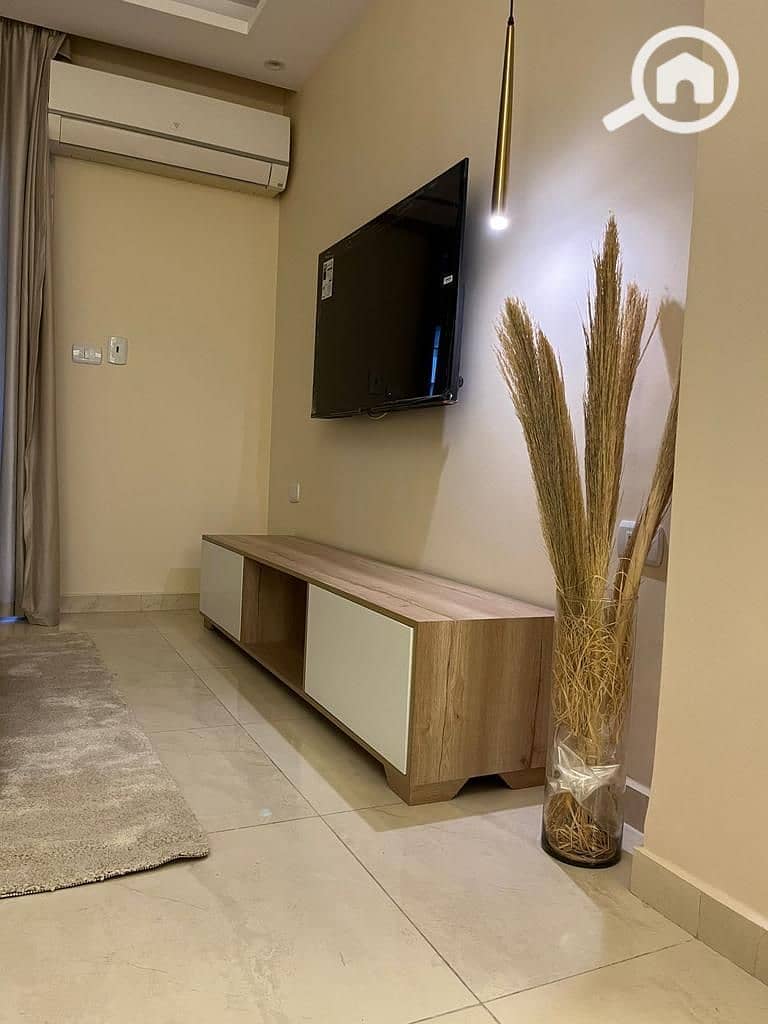 10 WhatsApp Image 2025-12-23 at 13.40. 18 (2). jpeg