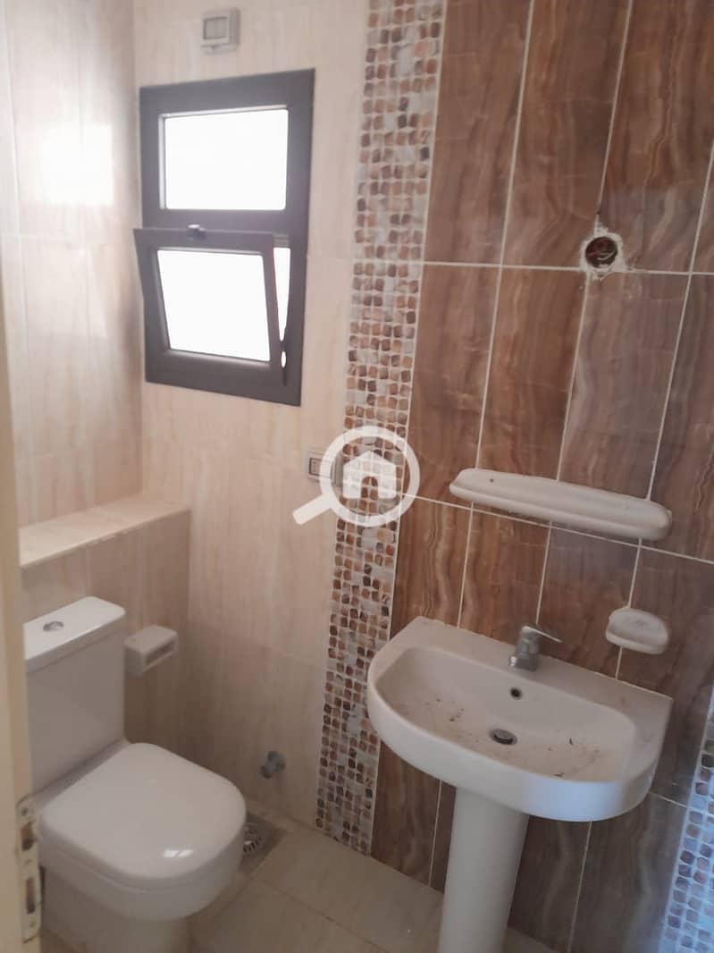 14 WhatsApp Image 2025-10-16 at 11.54. 59_4cab0b75. jpg