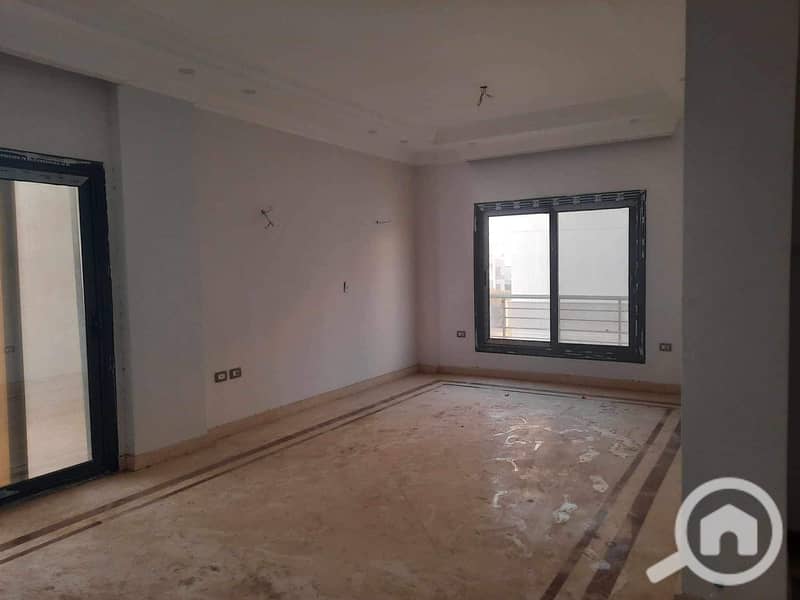 2 WhatsApp Image 2024-10-12 at 11.40. 08_61257c4b. jpg