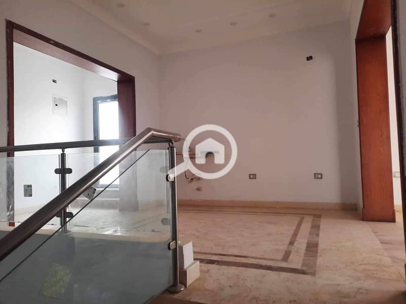 8 WhatsApp Image 2024-10-12 at 11.40. 09_1aea5f1f. jpg