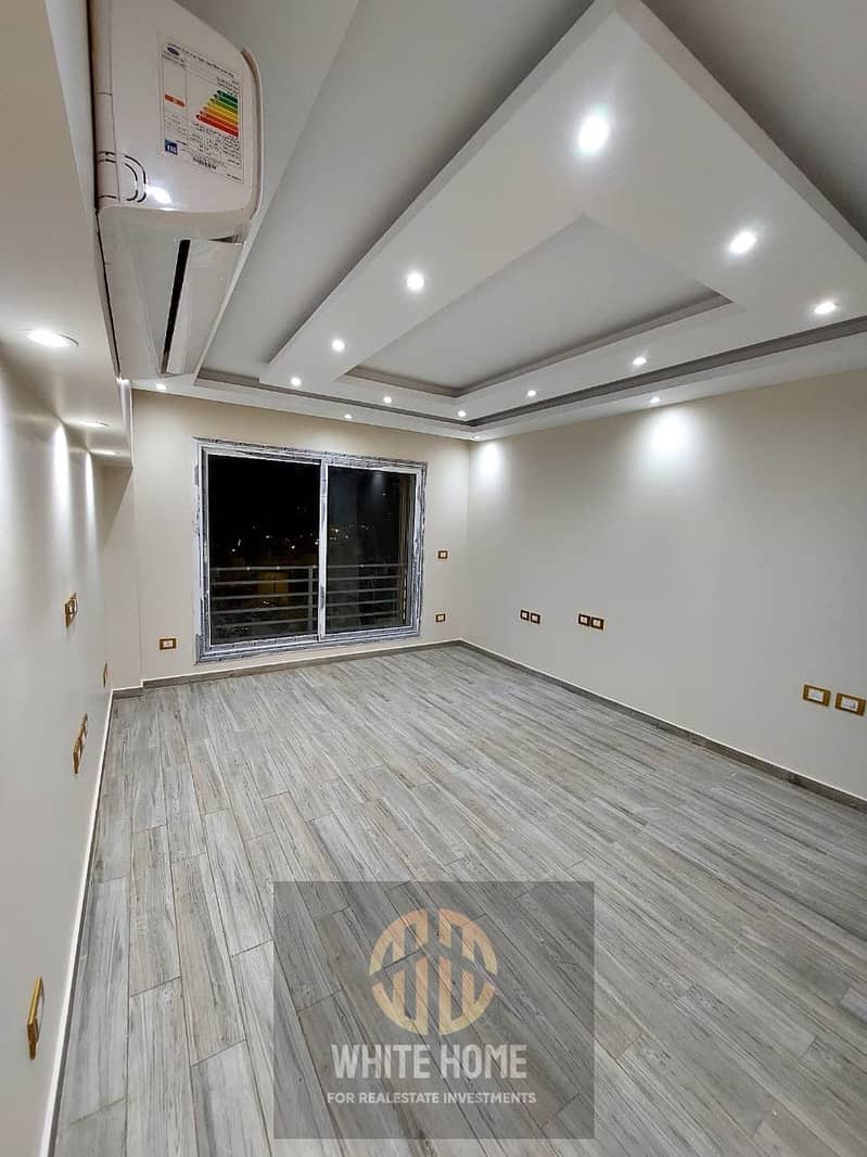 4 a86ce8e3-15de-480b-938e-047b8daceb5e. jpeg