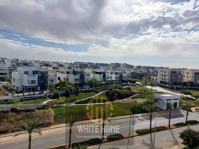 14 5db00d1f-8ae1-4d62-ad85-1e2f7913b818. jpeg