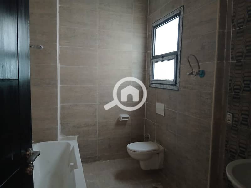 7 WhatsApp Image 2025-12-14 at 13.01. 02_4d0fd476. jpg