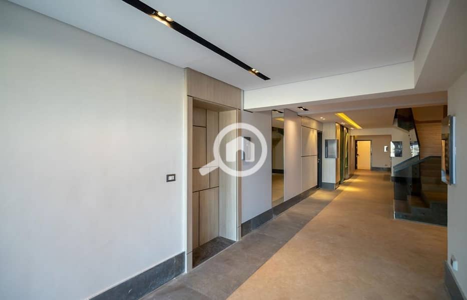 16 WhatsApp Image 2025-09-29 at 2.09. 03 PM_1400x900. jpg