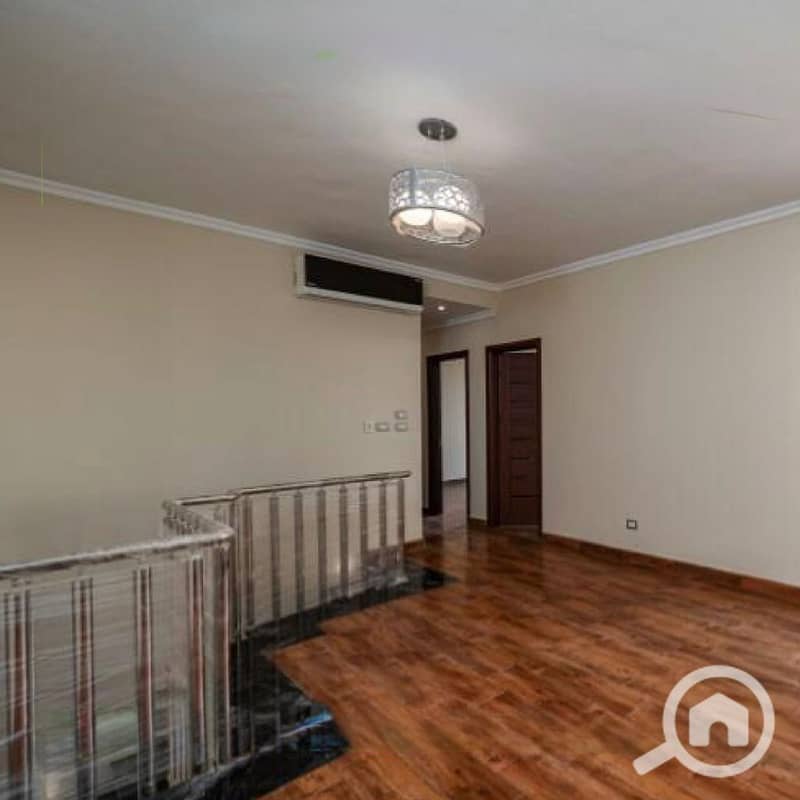 4 8e2dfbf7-ed36-4267-af0f-78afa6572528. jpg