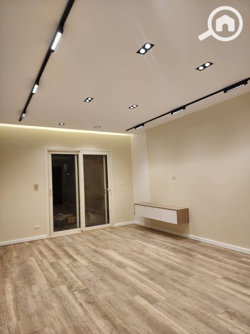 11 76083a97-7463-4971-aa9b-098d3a0cd5a1. jpeg