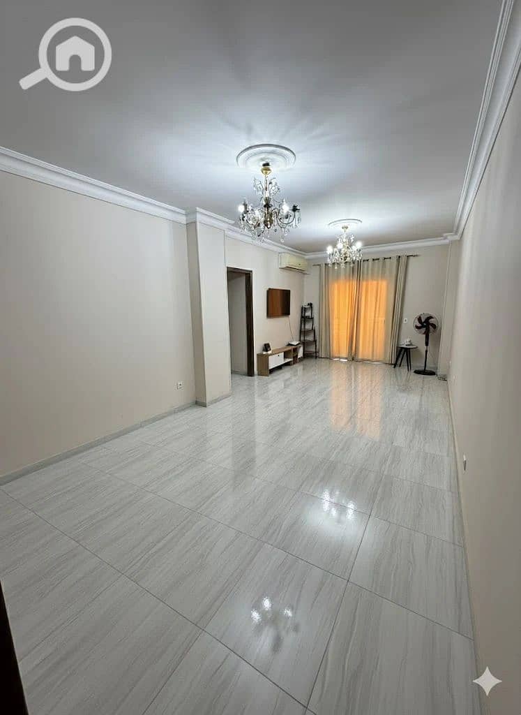 2 5f10e351-3697-48c9-9a27-bf0b0b50c3b8. jpg