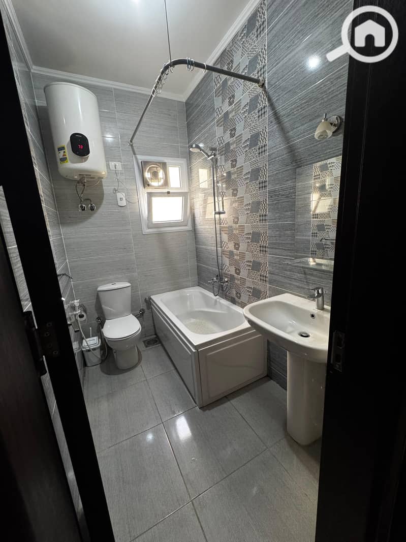 6 cf90d799-dc00-4ad0-ae54-70bb4fcec15c. jpg