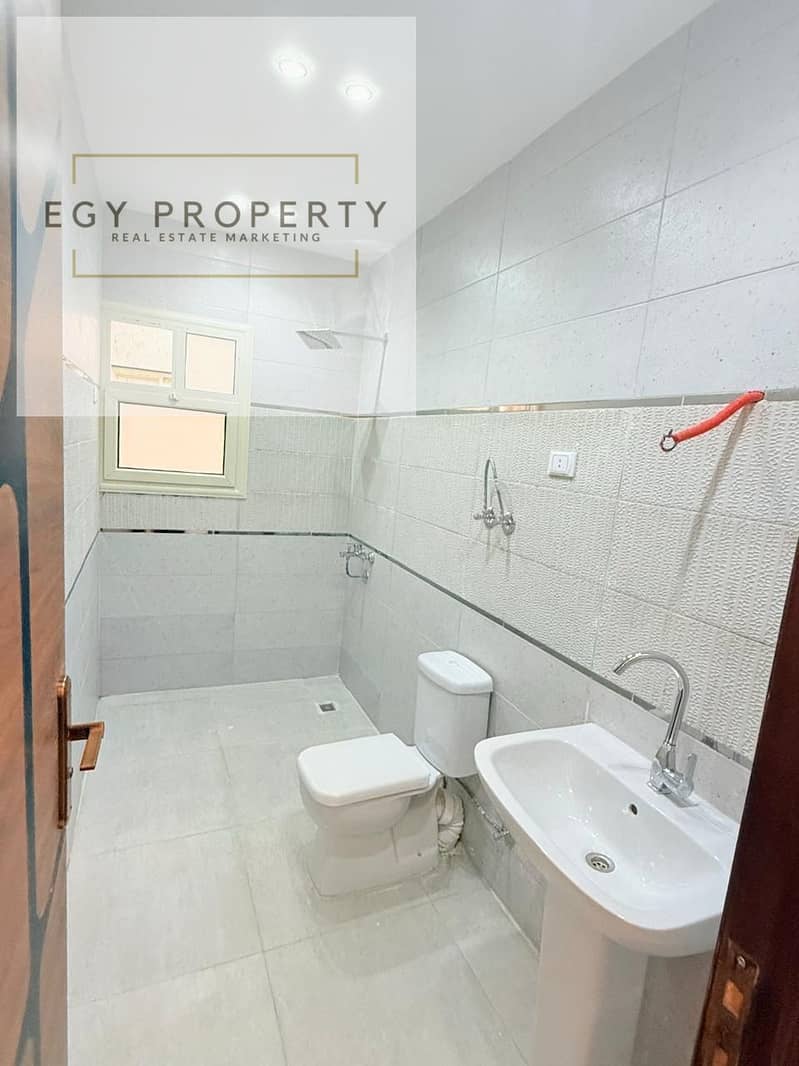 2 WhatsApp Image 2025-12-23 at 4.21. 49 PMثث. jpeg