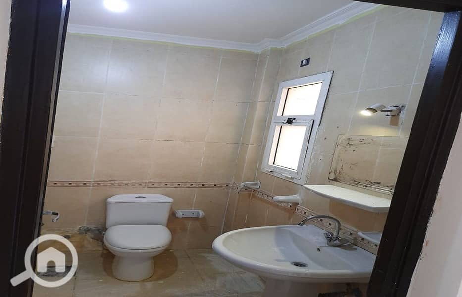 7 7894b52d-bcb4-4886-a783-0dc337e7abd4. jpg