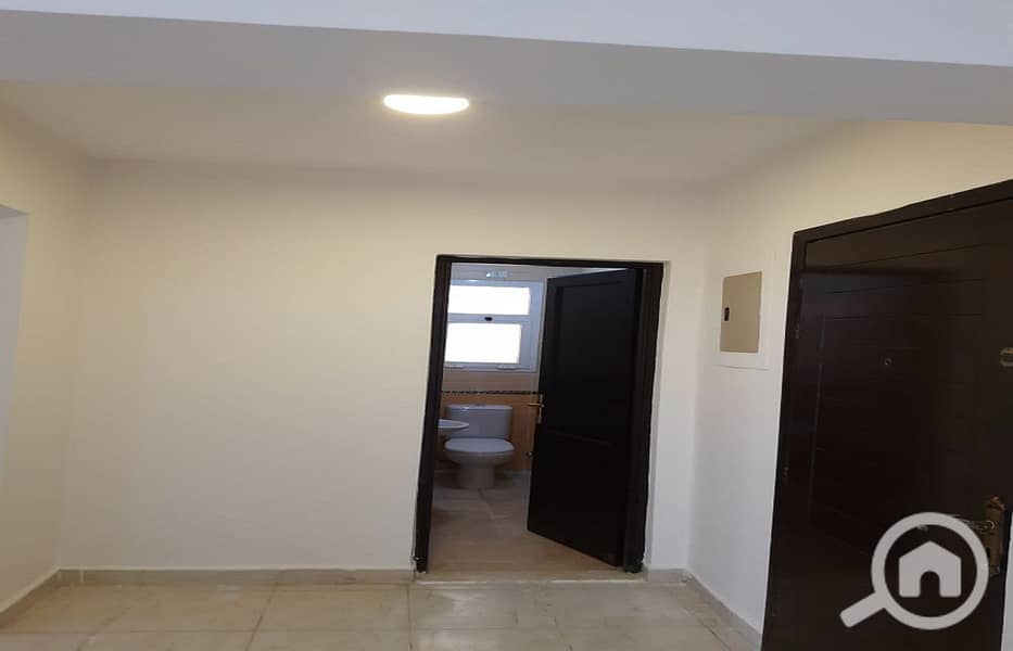 10 d347b0da-aed3-47e0-adf6-c1f81aca76de. jpg