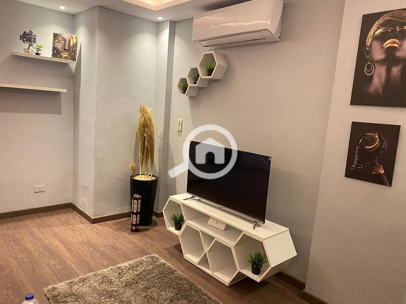 4 64ef34cd-5541-43a4-8e63-1e0c821f4cc2. jpeg