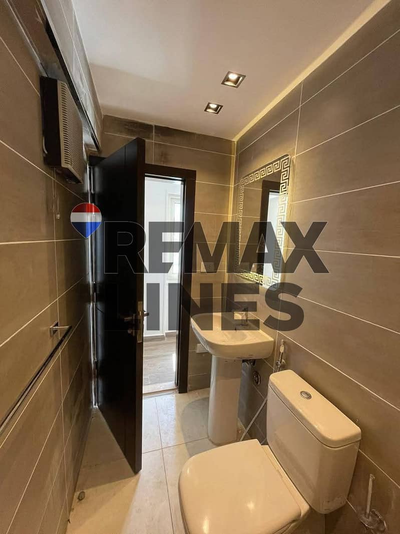 6 WhatsApp Image 2025-12-23 at 4.32. 48 PM (1). jpeg