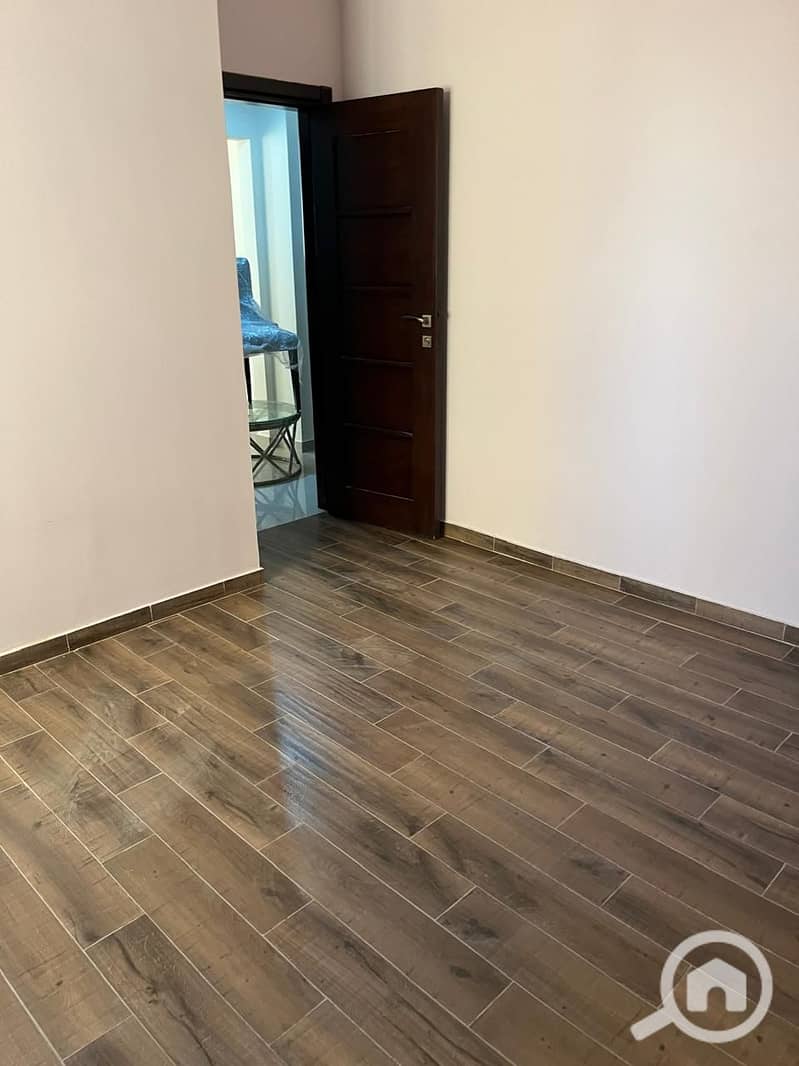 7 a4041b84-43e8-4490-bfbc-a503625d3618. jpg