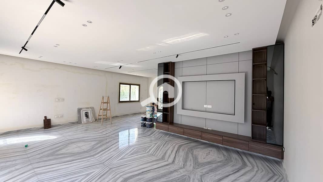 7 1749fda4-8abb-4581-a8ba-1b2128650858. jpg