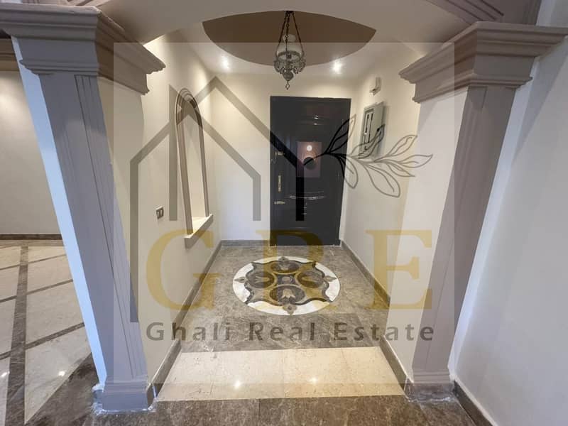 2 98c42bfa-4c25-4cbb-a6c4-180f56d763fb. jpg