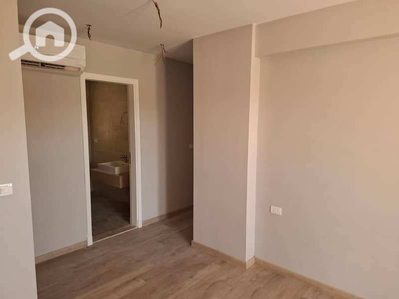 2 WhatsApp Image 2025-12-23 at 4.28. 35 PM. jpeg