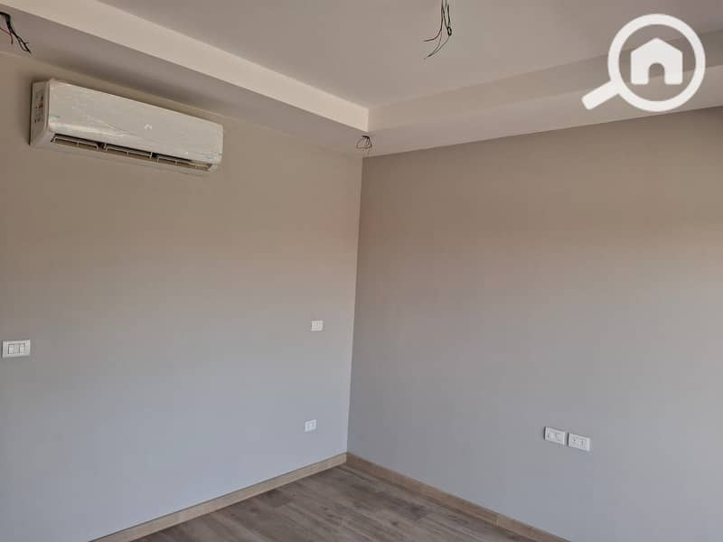 6 WhatsApp Image 2025-12-23 at 4.28. 44 PM. jpeg