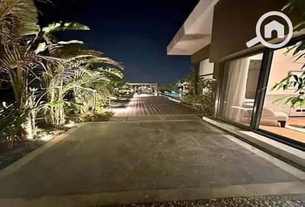 تاون هاوس 4 غرف نوم للبيع في 6 أكتوبر، الجيزة - IMG-20251205-WA0128. jpg تاون هاوس 4 غرف نوم للبيع في 6 أكتوبر، الجيزة - IMG-20251205-WA0128. jpg