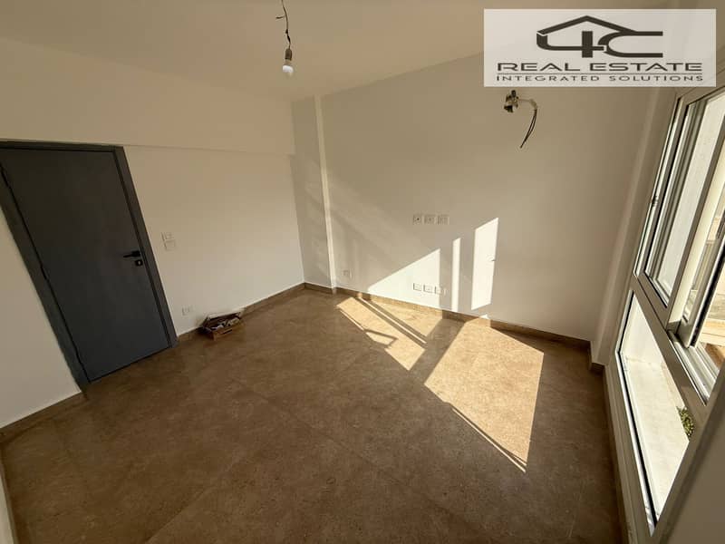 6 WhatsApp Image 2025-12-21 at 1.28. 49 PM. jpeg